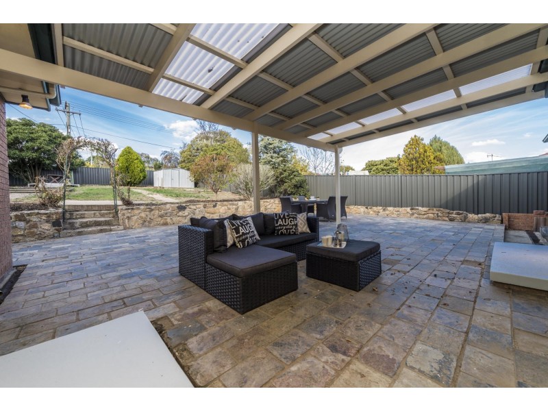28 Merriman Crescent, Macarthur ACT 2904
