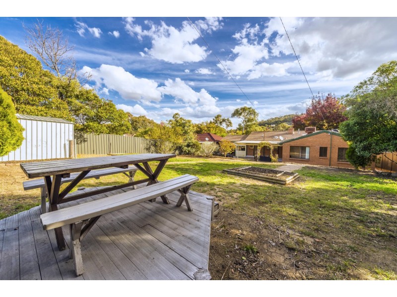 28 Merriman Crescent, Macarthur ACT 2904