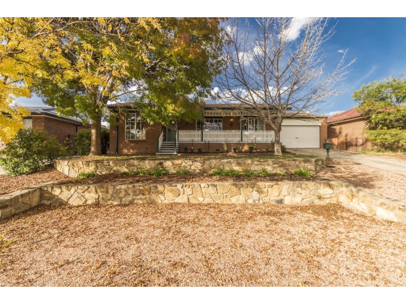 28 Merriman Crescent, Macarthur ACT 2904
