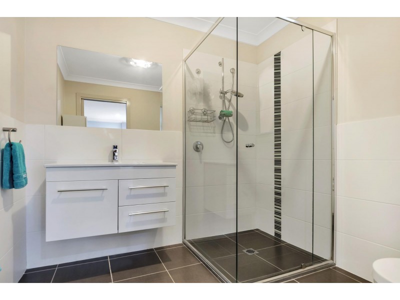 52 Nicklin Crescent, Fadden ACT 2904