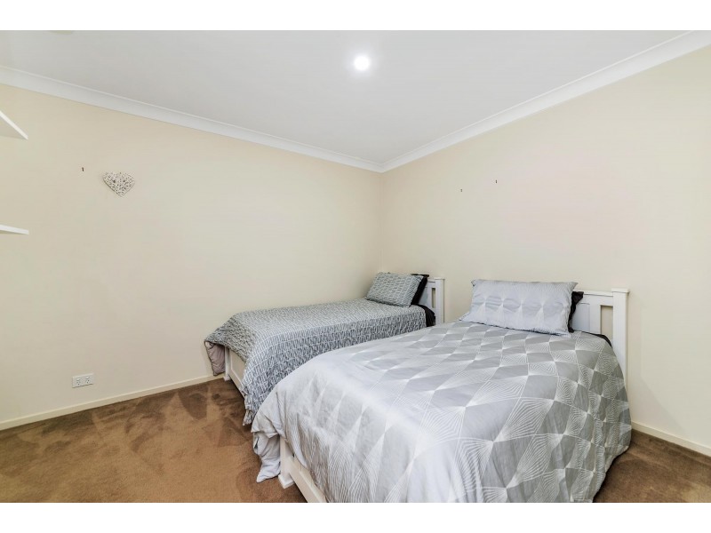 52 Nicklin Crescent, Fadden ACT 2904