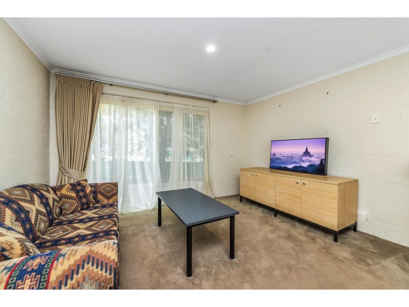 52 Nicklin Crescent, Fadden ACT 2904