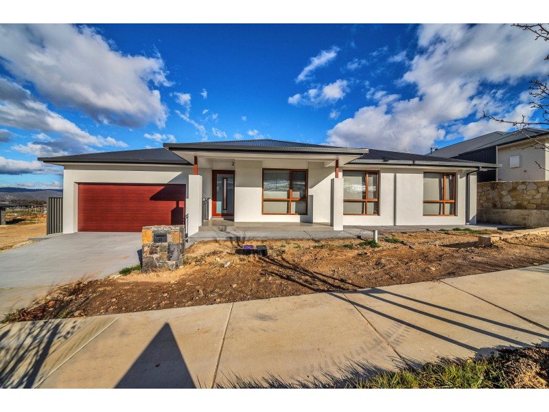 25 Montgomery Street, Googong NSW 2620