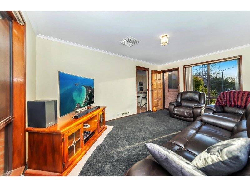 19 Pimpampa Close, Isabella Plains ACT 2905