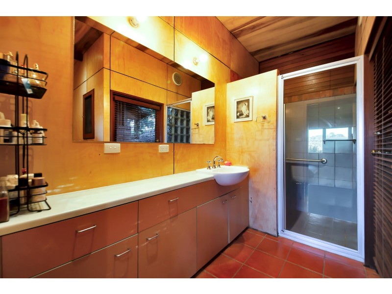 10 Decker Place, Fadden ACT 2904