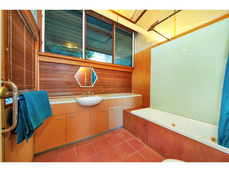 10 Decker Place, Fadden ACT 2904