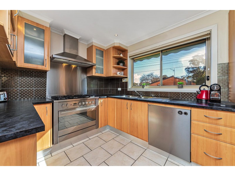 4 McLellan Place, Wanniassa ACT 2903