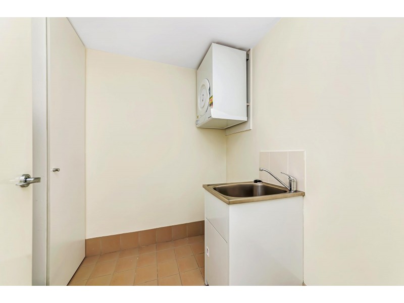 25/1 Drew Street, Greenway ACT 2900