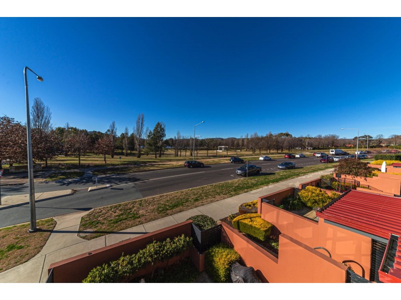 25/1 Drew Street, Greenway ACT 2900
