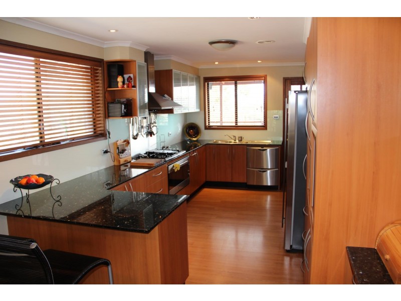28 Sturdee Crescent, Monash ACT 2904
