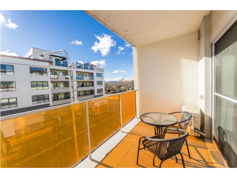 16/56 Cowlishaw Street, Greenway ACT 2900