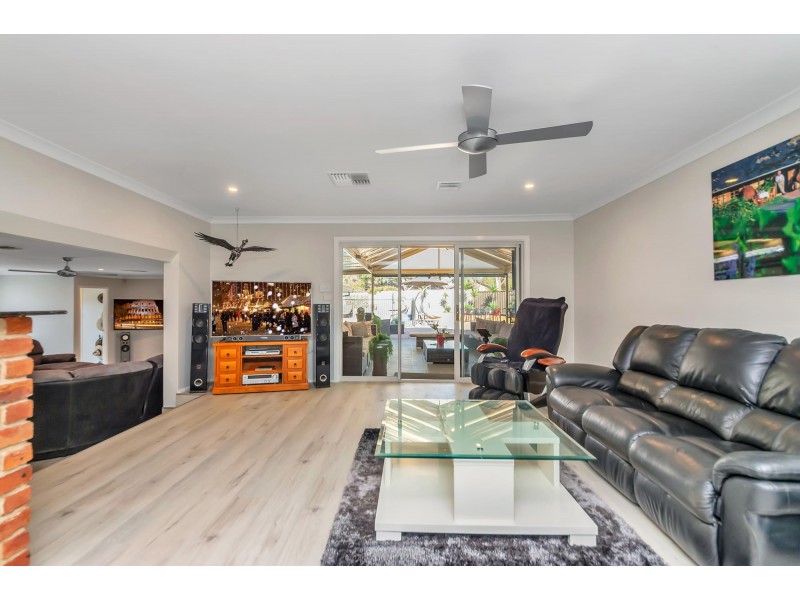 2 Crozier Circuit, Kambah ACT 2902