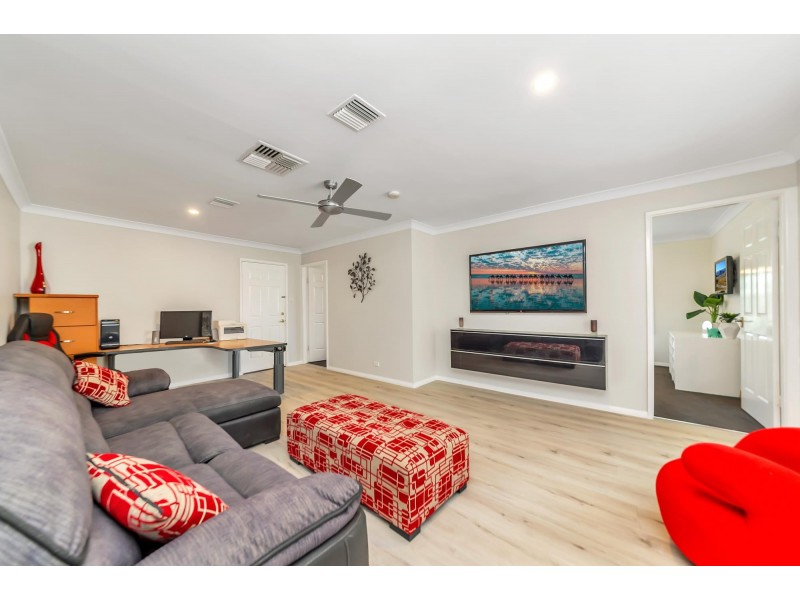 2 Crozier Circuit, Kambah ACT 2902