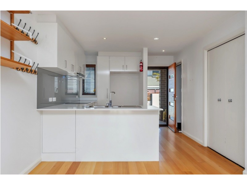 2/17 Ashley Drive, Wanniassa ACT 2903