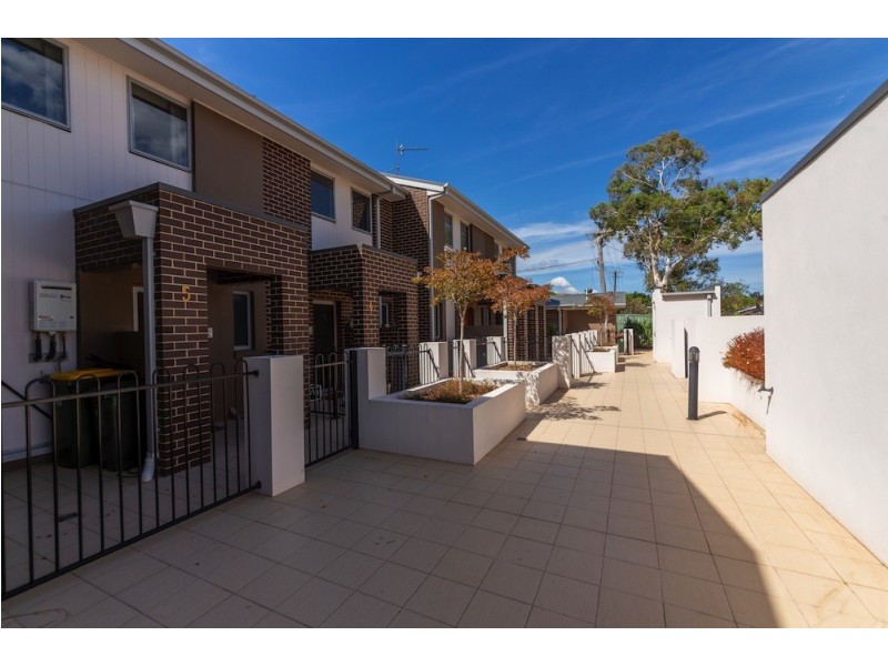 2/17 Ashley Drive, Wanniassa ACT 2903