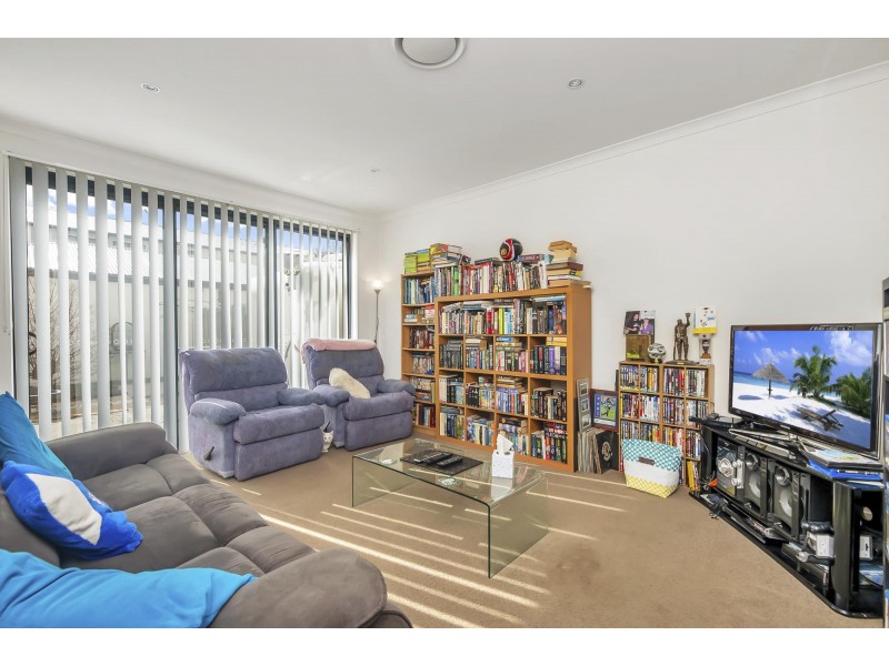 19/10 Helpmann Street, Bonython ACT 2905
