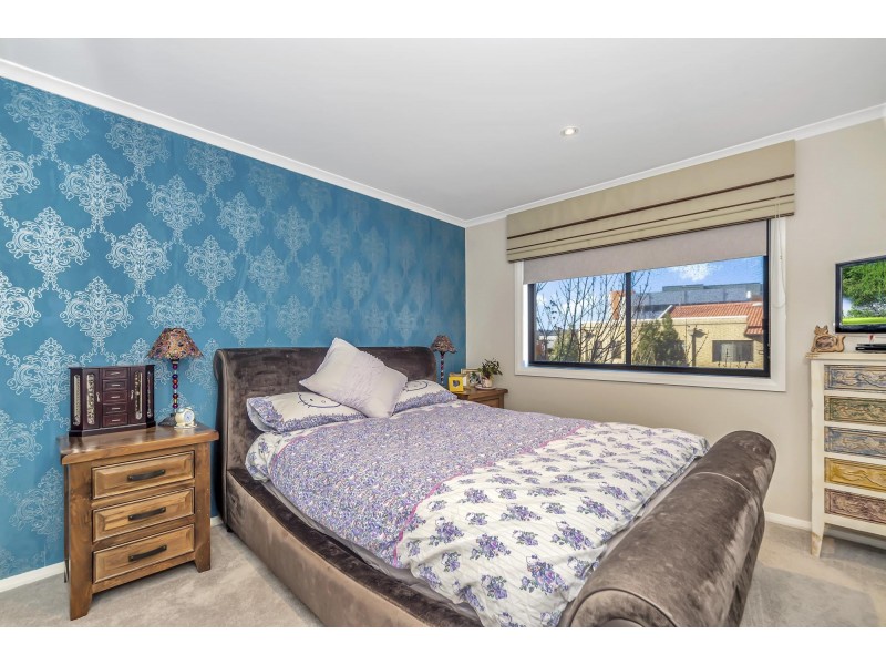 9/102 Athllon Drive, Greenway ACT 2900