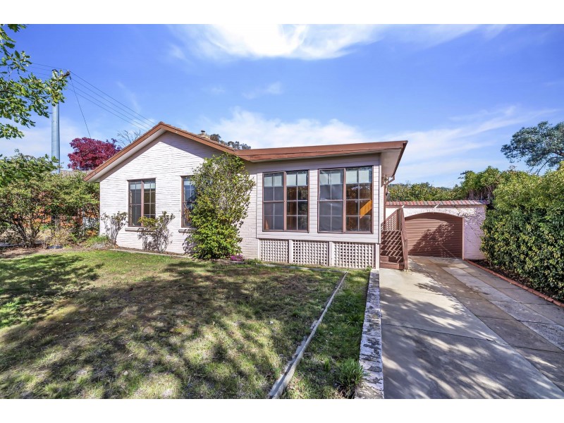 8 Givens Street, Pearce ACT 2607