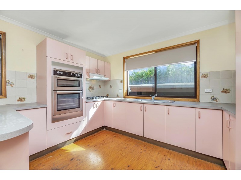 8 Givens Street, Pearce ACT 2607