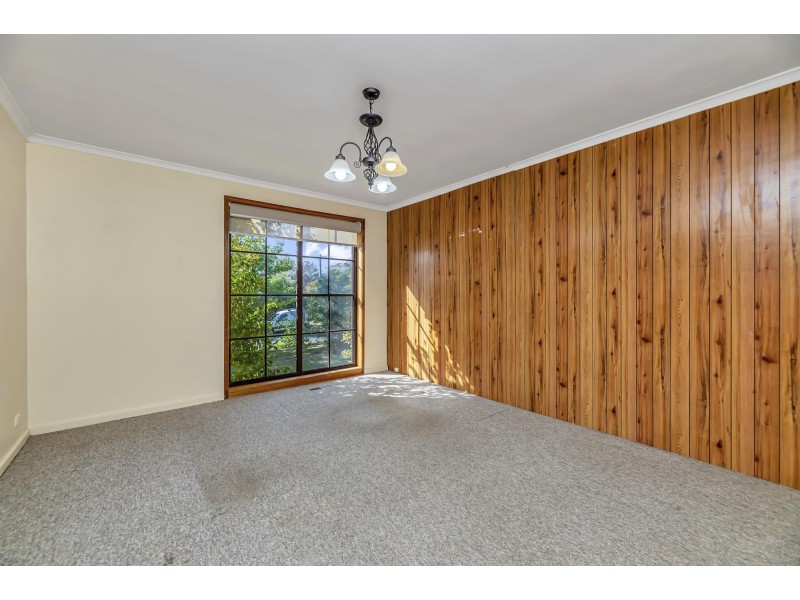 8 Givens Street, Pearce ACT 2607