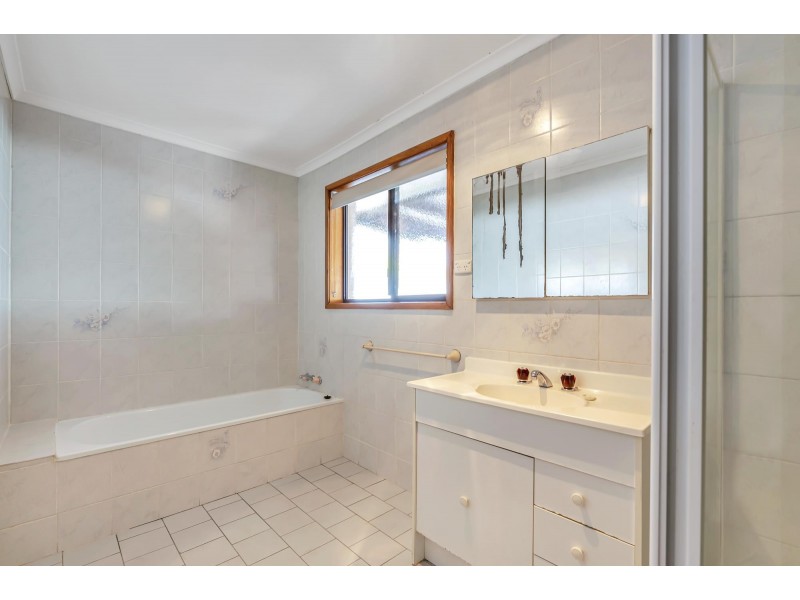 8 Givens Street, Pearce ACT 2607