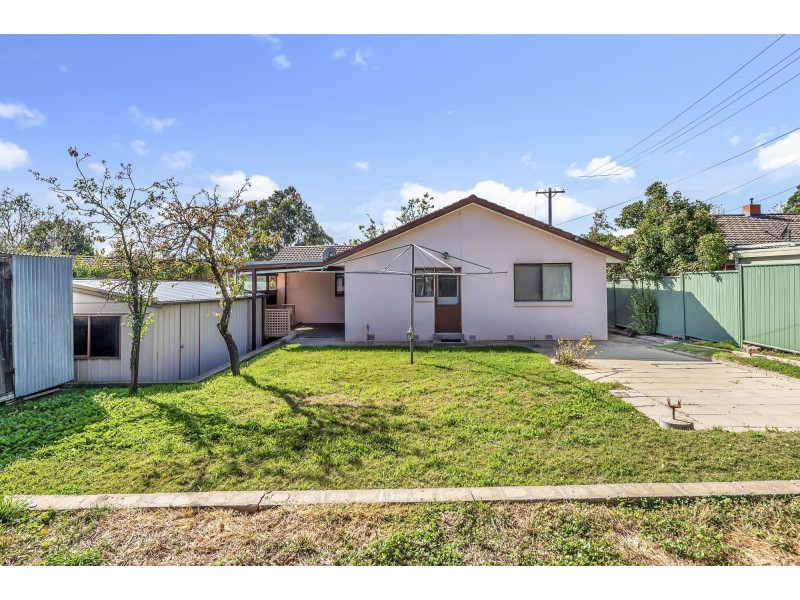 8 Givens Street, Pearce ACT 2607