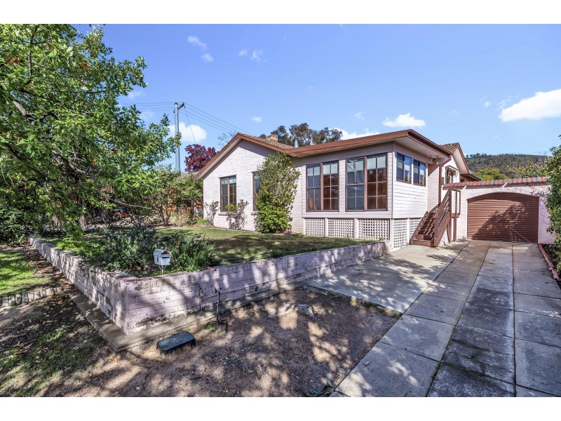 8 Givens Street, Pearce ACT 2607