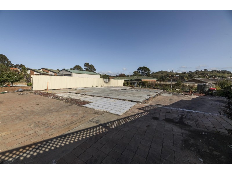 4 Peron Place, Banks ACT 2906