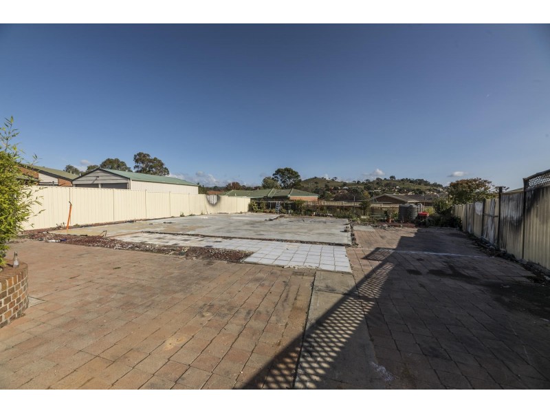 4 Peron Place, Banks ACT 2906