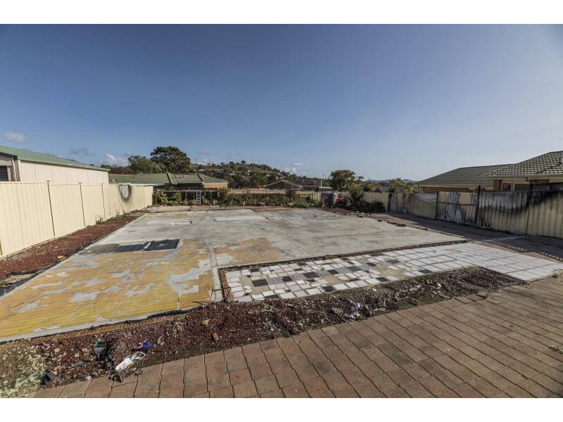 4 Peron Place, Banks ACT 2906