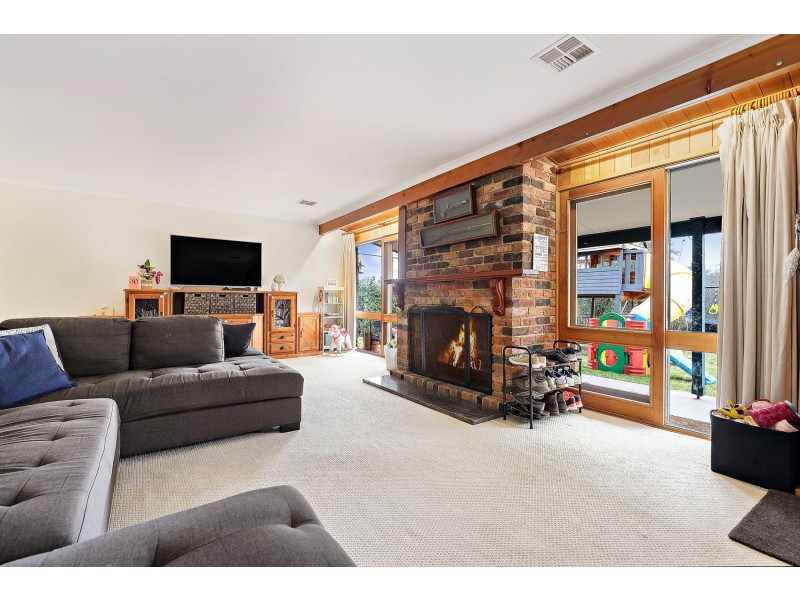 16 Adamson Crescent, Wanniassa ACT 2903