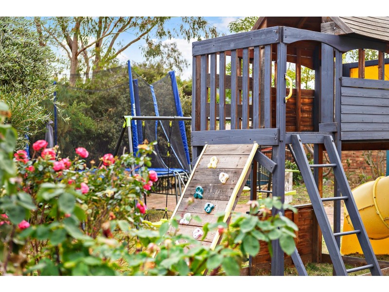 16 Adamson Crescent, Wanniassa ACT 2903