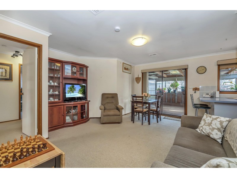 40 Abercorn Crescent, Isabella Plains ACT 2905