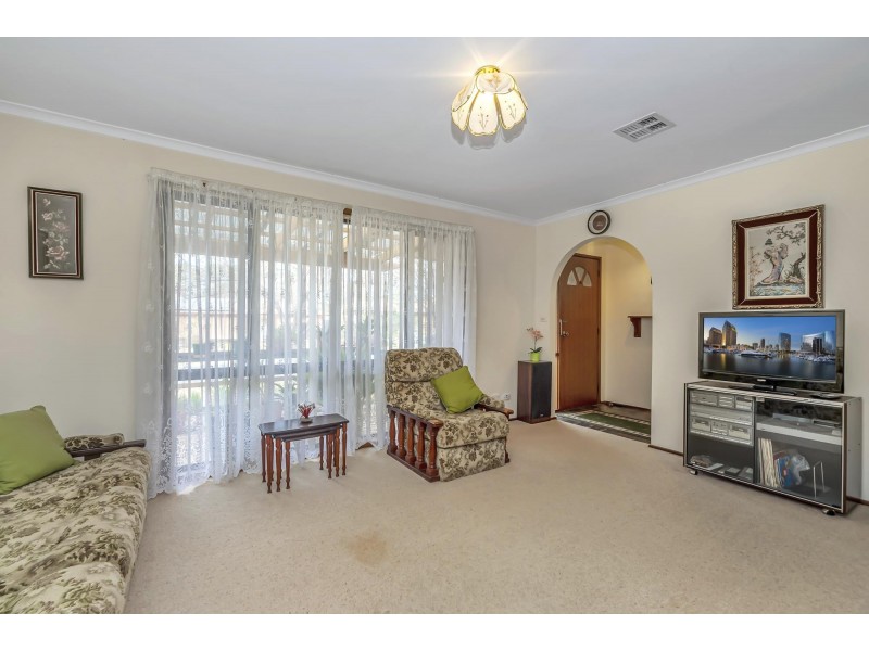 40 Abercorn Crescent, Isabella Plains ACT 2905