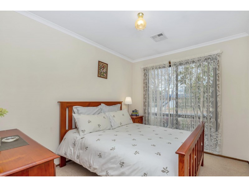 40 Abercorn Crescent, Isabella Plains ACT 2905