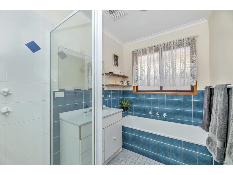 40 Abercorn Crescent, Isabella Plains ACT 2905