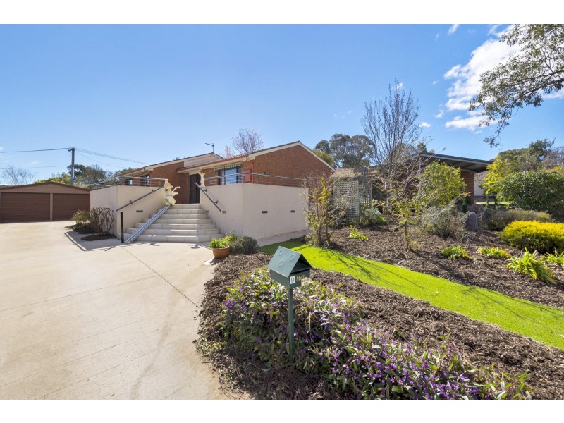 9 Finlayson Place, Gilmore ACT 2905