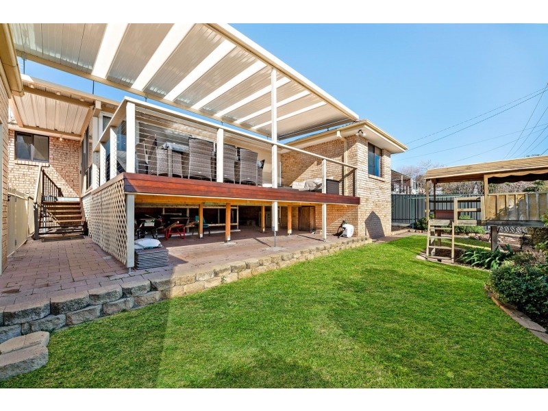 77 Mountain Circuit, Calwell ACT 2905