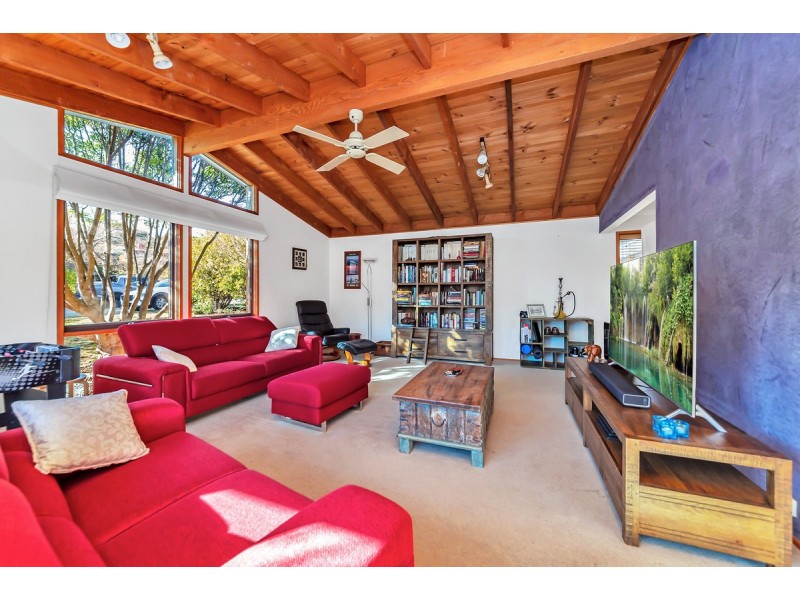 20 Dalgarno Crescent, Oxley ACT 2903