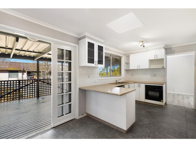 5 Shaw Place, Kambah ACT 2902