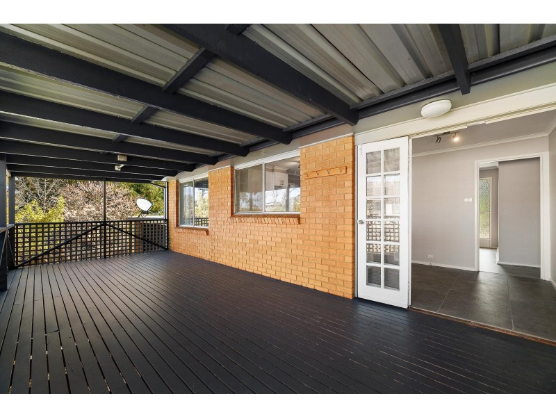 5 Shaw Place, Kambah ACT 2902
