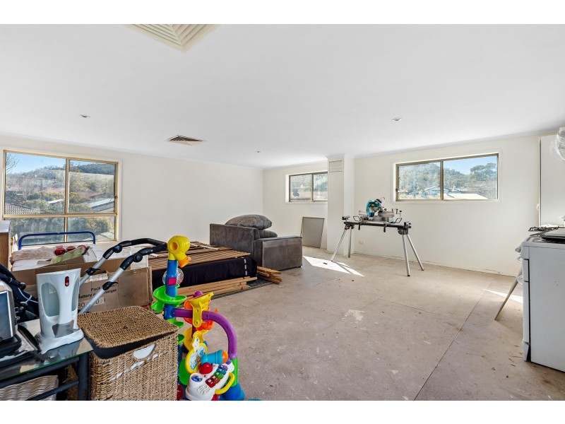 7 Hardy Place, Kambah ACT 2902