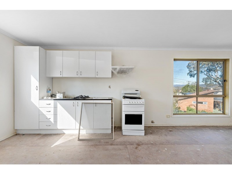 7 Hardy Place, Kambah ACT 2902