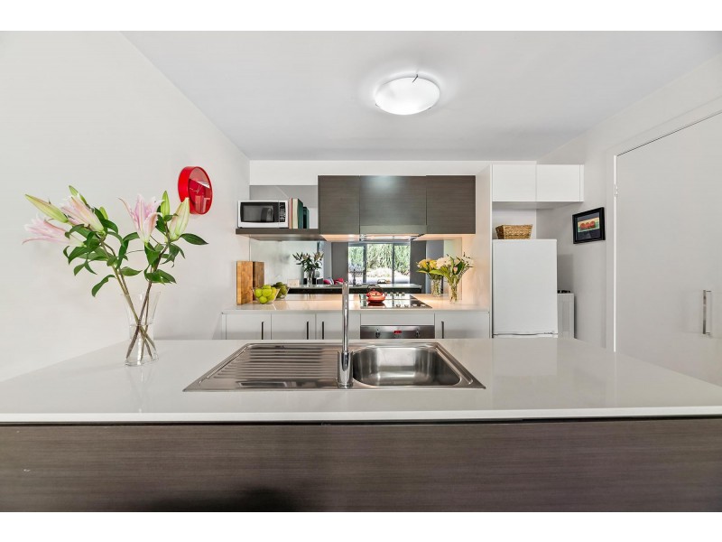 2/56 Cowlishaw Street, Greenway ACT 2900