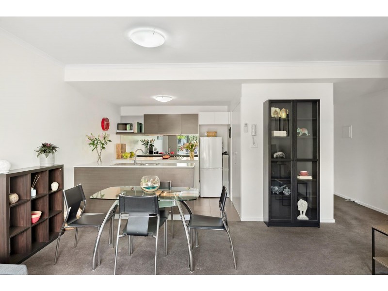 2/56 Cowlishaw Street, Greenway ACT 2900