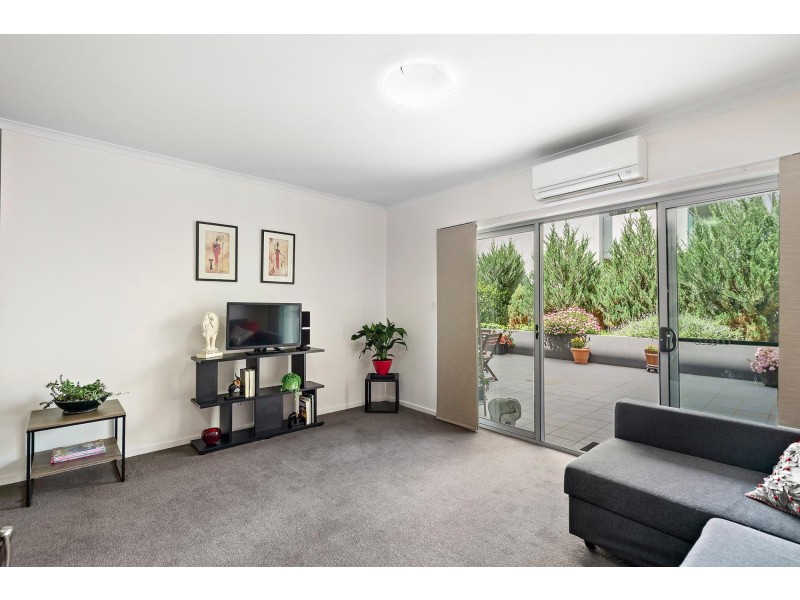 2/56 Cowlishaw Street, Greenway ACT 2900