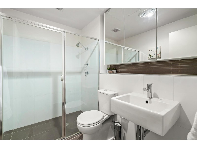 2/56 Cowlishaw Street, Greenway ACT 2900