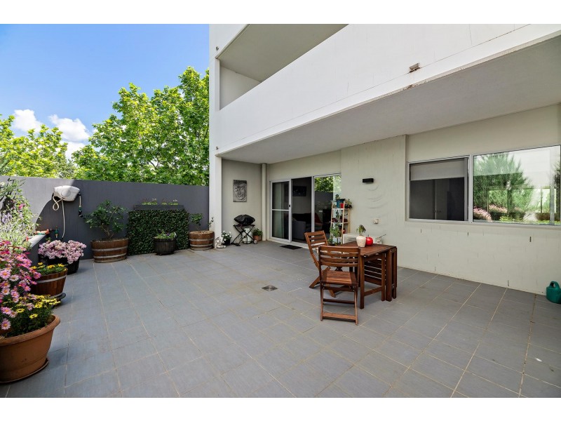 2/56 Cowlishaw Street, Greenway ACT 2900