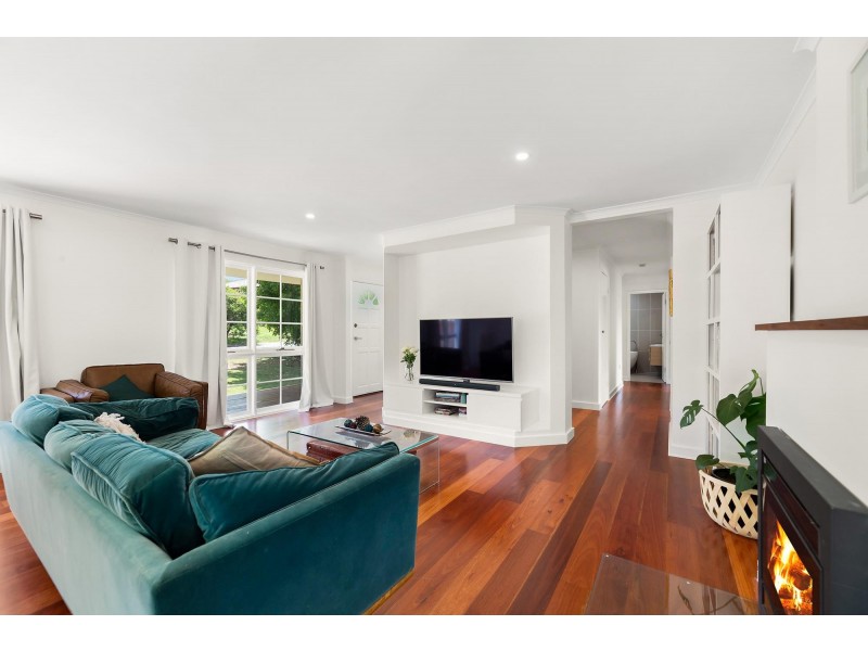 13 Faithfull Circuit, Kambah ACT 2902
