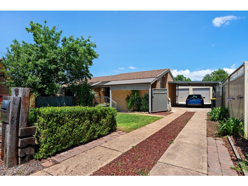15 Snowden Place, Wanniassa ACT 2903